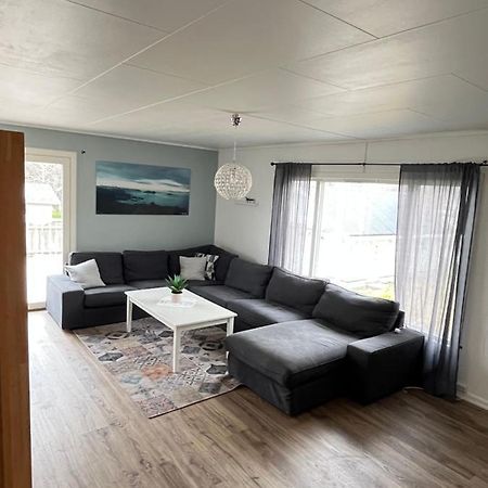 Apartamento Hus Sentralt I Lofoten Leknes Exterior foto