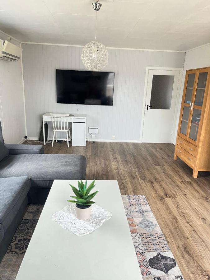 Apartamento Hus Sentralt I Lofoten Leknes Exterior foto
