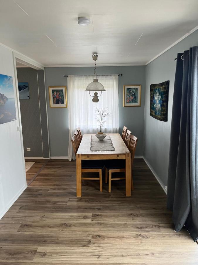 Apartamento Hus Sentralt I Lofoten Leknes Exterior foto